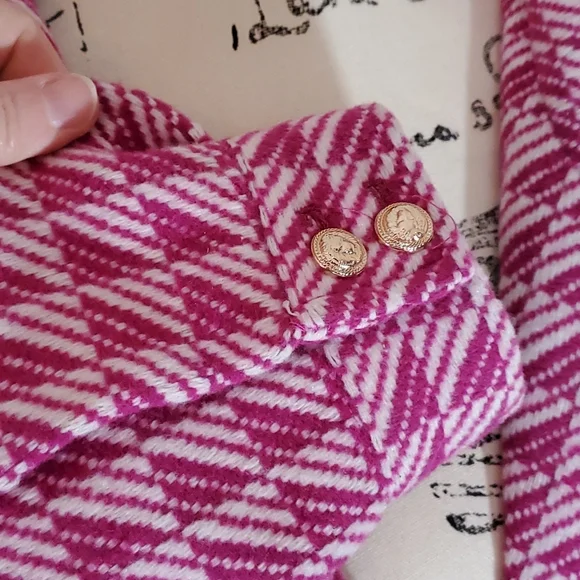 Pink and white bomber style jacket - Picture 5 of 11